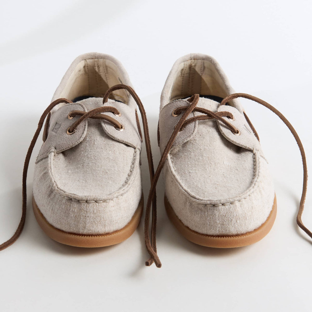 Sperry Everyday - Authentic Original™ 2-Eye Boat Shoe Light Beige