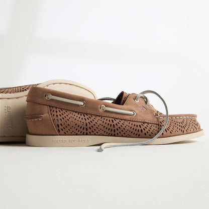 Sperry Classic - Authentic Original™ 2-Eye Lite Boat Shoe perf Medium Beige Women's Women