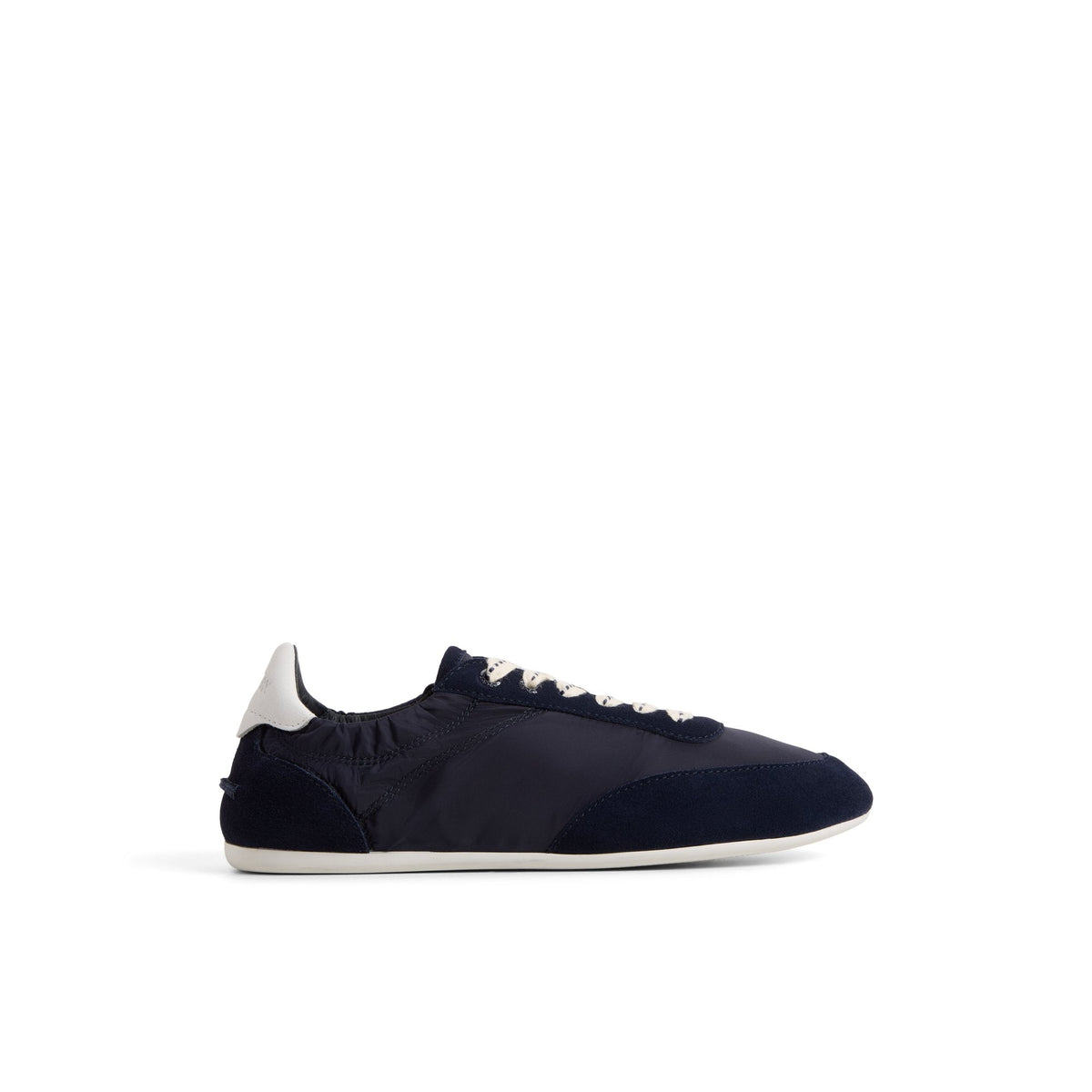 Sperry Deals - Slim Jogger Sneaker